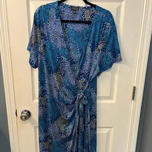 The Limited Women’s 2X Blue Wrap Dress Short Sleeves